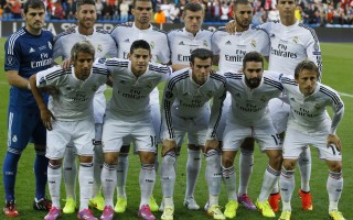 竞彩网官方网址：巴萨谱写新篇章，历史性蝉联四强赛制西班牙超级杯