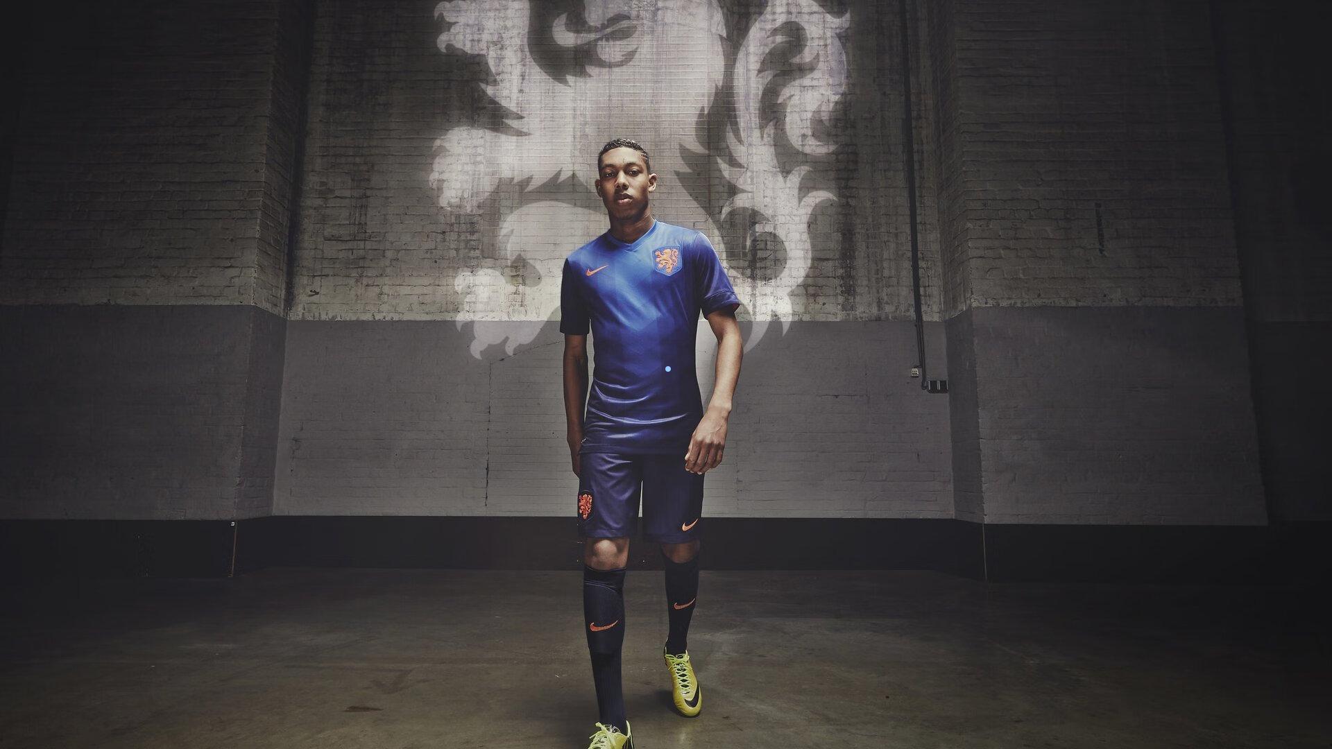 竞彩网官方网址|希勒评选英超本赛季至今最佳阵容，哈兰德领衔锋线，赖斯与凯塞多坐镇中场-第2张图片-竞彩网官网-权威赛事资讯平台-专业数据服务